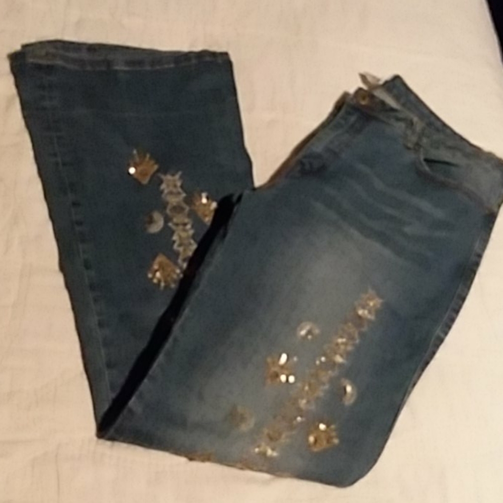 Jendo Jean's